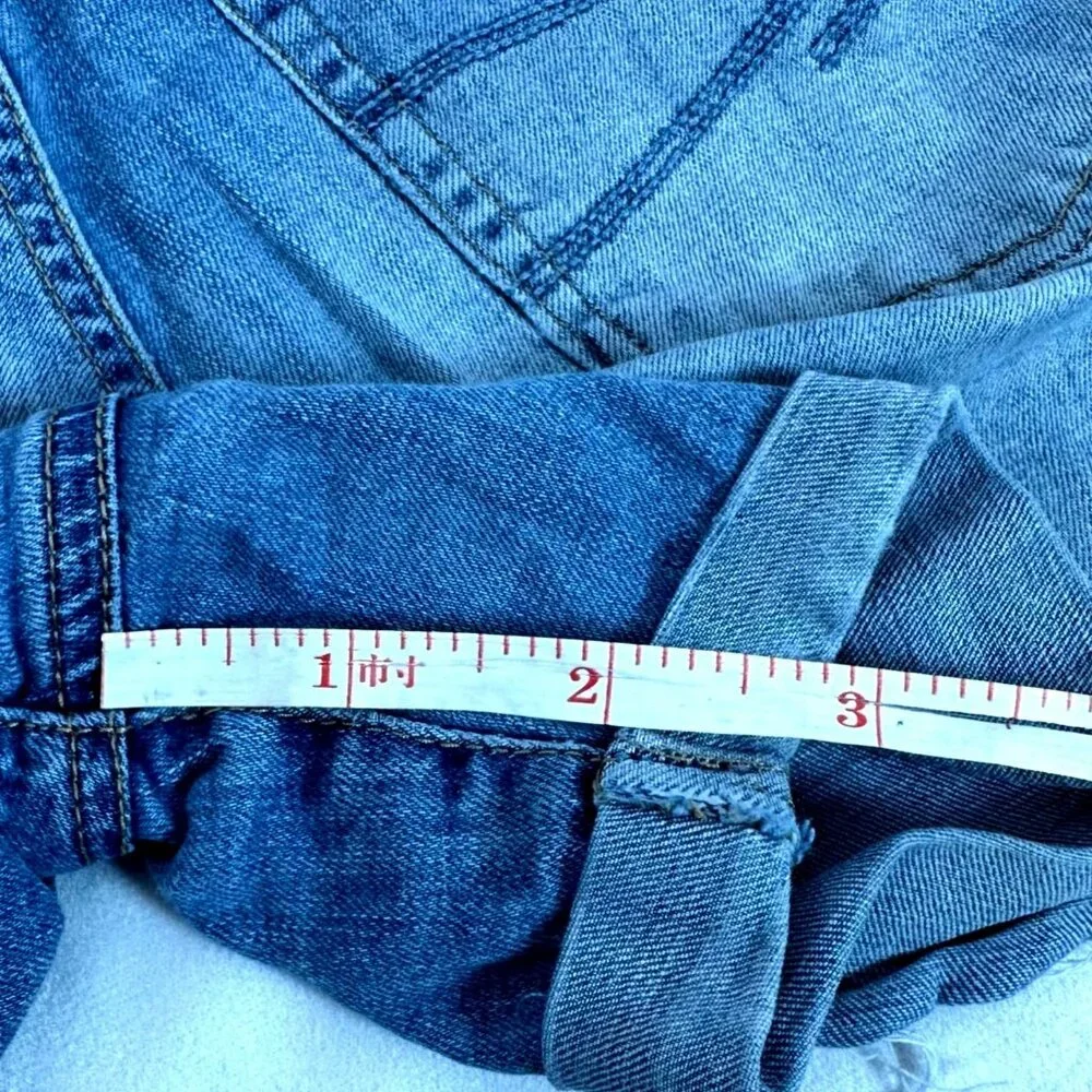 Aeropostale Y2K Low Rise Midi Distressed Blue Denim Summer Jean Shorts Size 12 - Picture 5 of 13